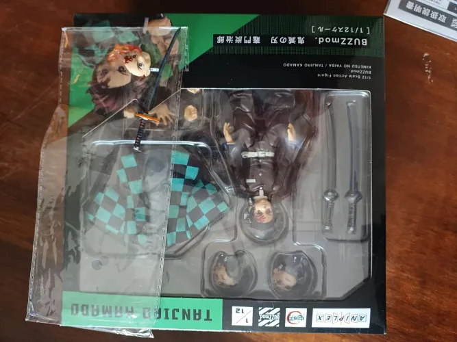 Figure Tanjiro Demon Slayer Buzzmod + extras