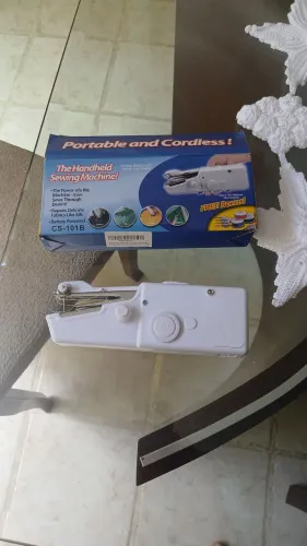 35Mini Máquina de Costura Portátil