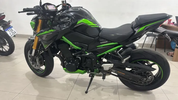 KAWASAKI Z900 R EDITION 2022