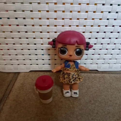 Boneca LOL com Acessório