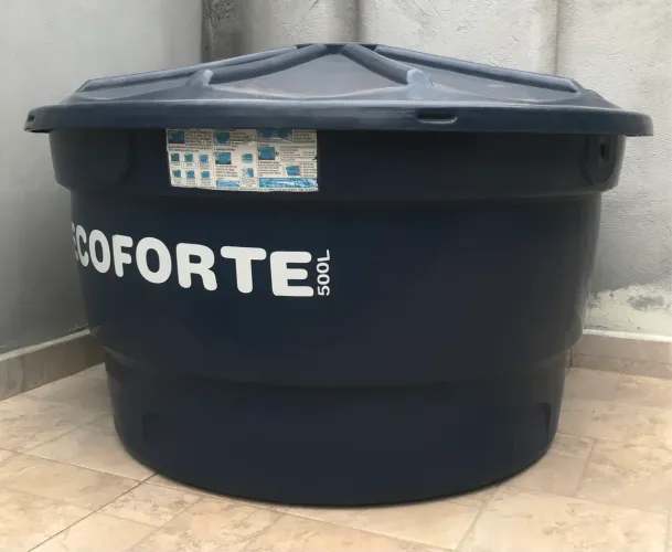 Caixa d água 500 litros e 250 litros 