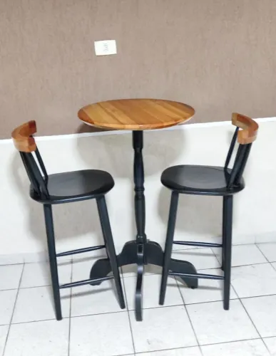 Conjunto Mesa Bistrô com Banquetas