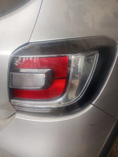 Lanterna traseira Renault Sandero Stepway
