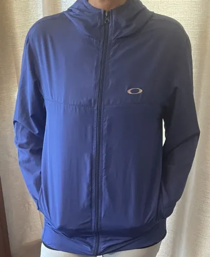 JAQUETA OAKLEY CORTA VENTO M AZUL