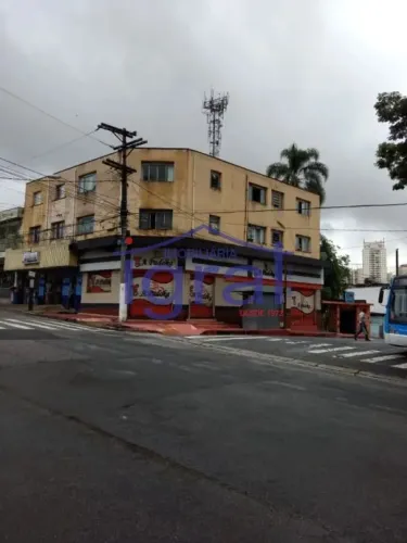 Imóvel para renda com 3 lojas, 6 aptos e 1 sobrado à venda, 1300 m² por R 5.300.000 Vila G