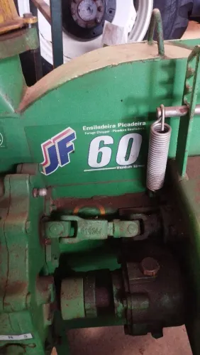 Forrageira JF 60