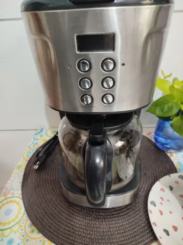 Cafeteira elétrica programável 30 cafezinhos