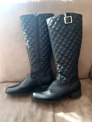 bota montaria cano alto matelassê preta via uno n.37
