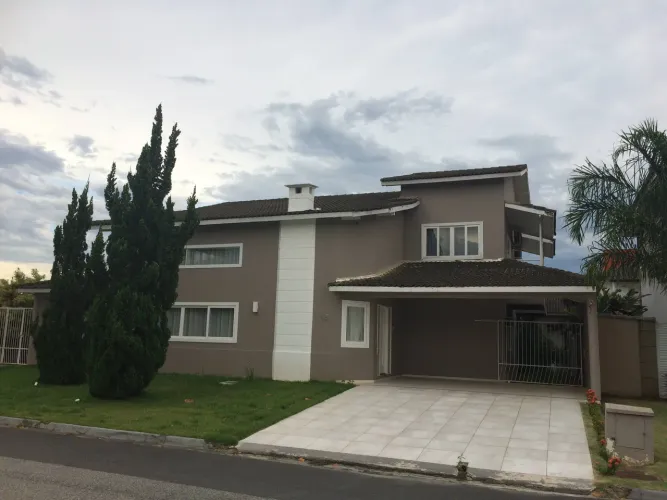 Casa de condomínio para venda possui 500 metros quadrados com 4 quartos - Condomínio Limei