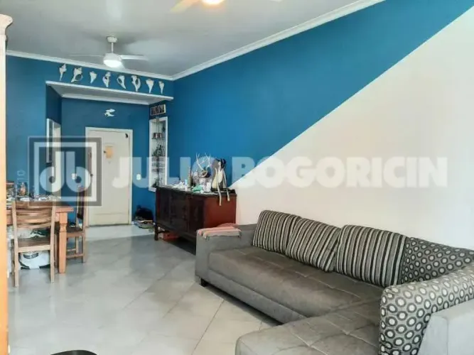 QUADRA DA PRAIA DO FLAMENGO - RUA DOIS DE DEZEMBRO - 85M2 REFORMADO - VAGA NA ESCRITURA