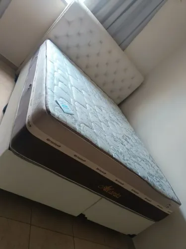 Cama queen size com colchão Atlanta colchão que não afunda