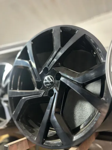 Rodas aro 17 polo gts novas! 