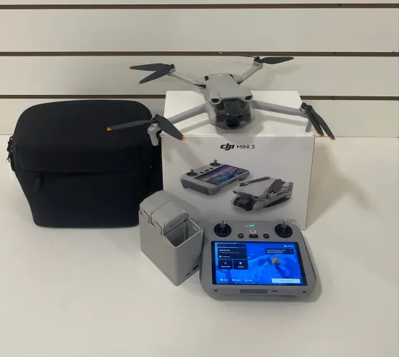 Drone DJI Mini 3 Fly More Combo (Com tela) BR - DJI033 novo da loja lacrado nota fiscal 