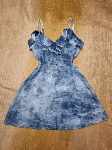 vestido jeans babado