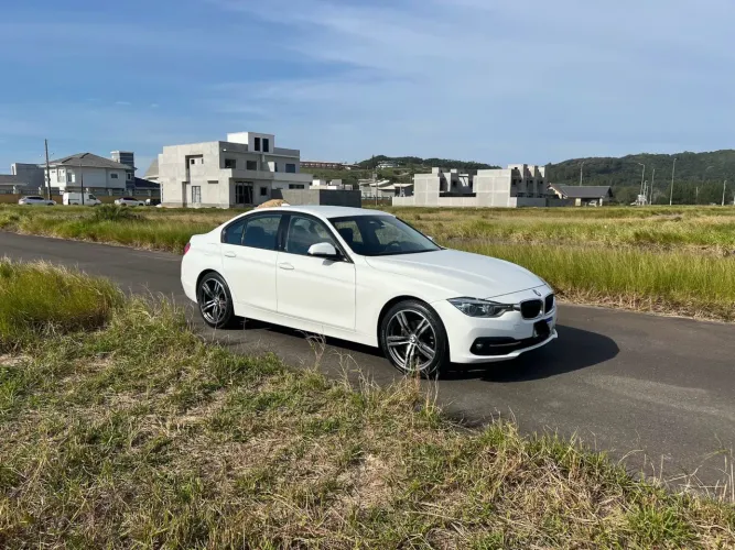 BMW 320I A Modern/sport TB 2.0/a.flex 16V 4P 2016