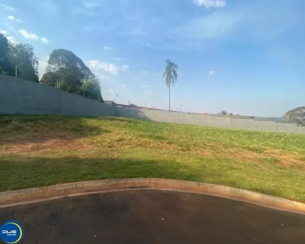 LINDO TERRENO NO PARK MERAKI, CONDOMÍNIO SANTORINI 396M²