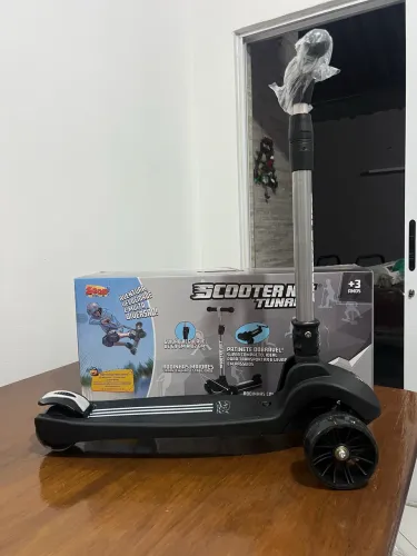 Patinete scooter dobrável e regulável