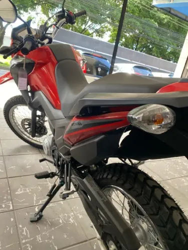Honda Bros 160 2025 impecável