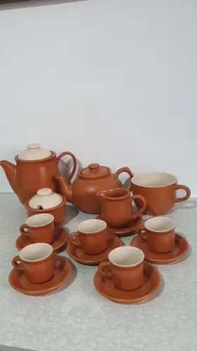 Jogo de café em Cerâmica antigo leia descrição