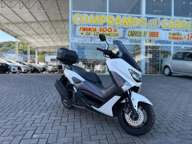 Yamaha NMAX 155 cc 