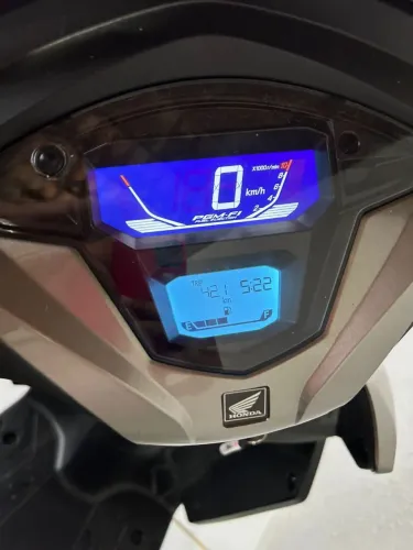 Moto nova única dona 17.000