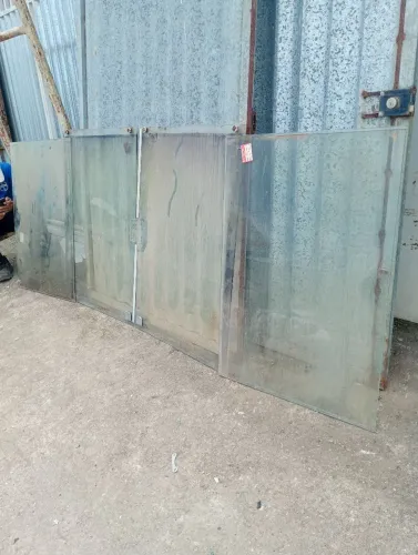 Janela de vidro de correr largura 2,80 altura 1,10 valo $400 WhatsApp *71