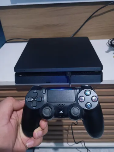 PS4 slim funcionando perfeitamente 