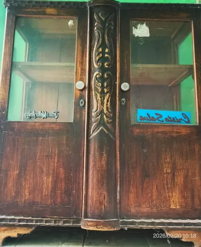 Cristaleira - Antiguidade 