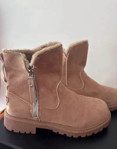 Bota nova 34