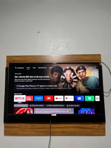Vende - se um painel e um tv de 40 P Smartv TCL 