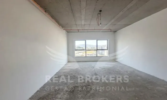 Sala Comercial à Venda com 44m² de área útil | Personalização Total para o Seu Negócio em