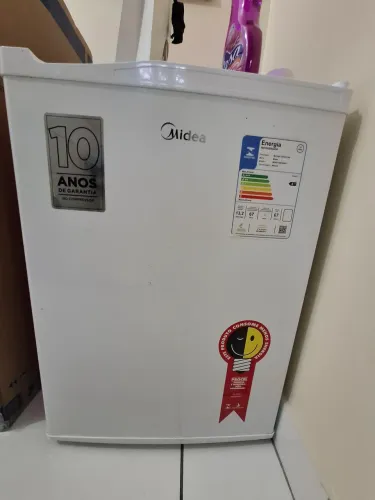 Frigobar Midea 67 Litros Branco