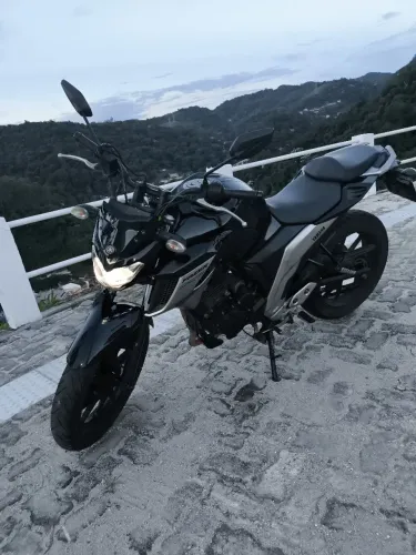 FAZER 250 FZ25 ABS - IMPECÁVEL