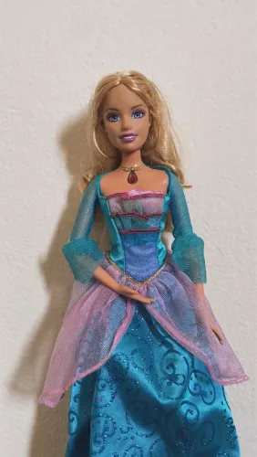 Barbie Princesa da Ilha - Rosella