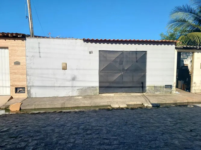 Alugo casa no residencial bom jardim 