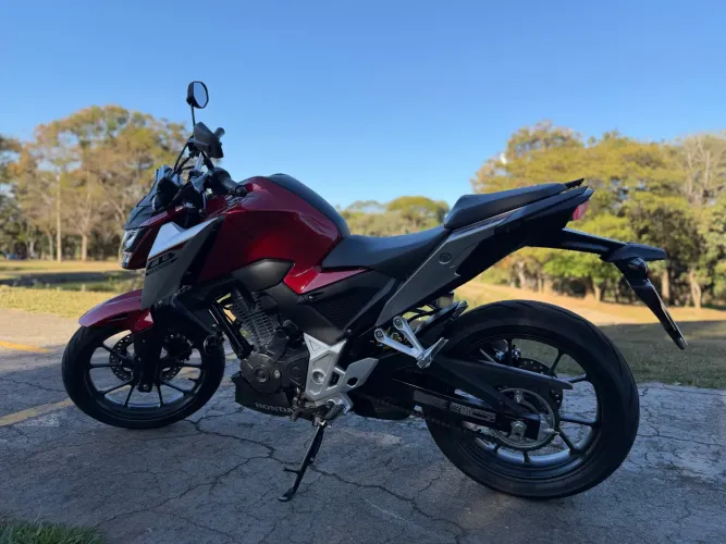 CB300 TWISTER ZERO KM EMPLACADA