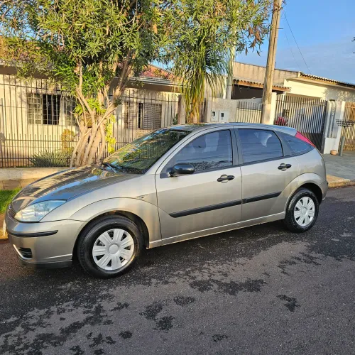 Ford Focus 1.6 S/se/se Plus Flex 8v/16v 5P 2008