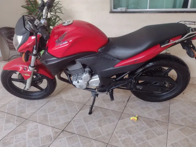 Honda cb 300