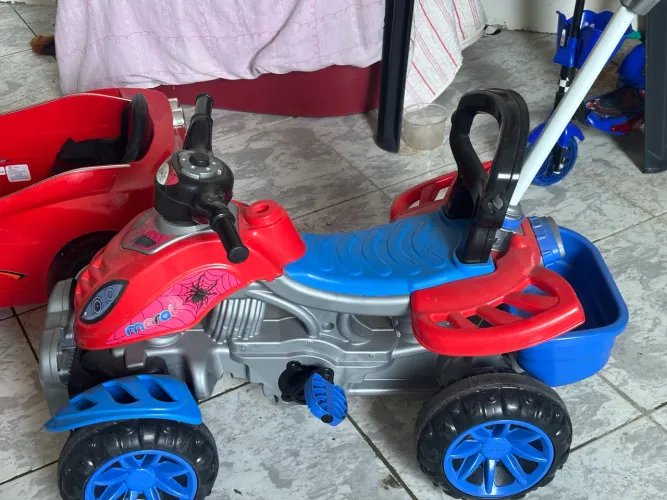 Quadriciclo infantil