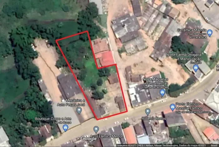 Terreno amplo no centro de Nova Venécia