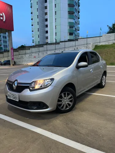 Renault Logan Expression Hi-flex 1.6 8V 4P 2016