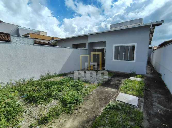 Casa linear a 50m da Rodovia no Jardim Bela Vista, 2 quartos, Rio das Ostras
