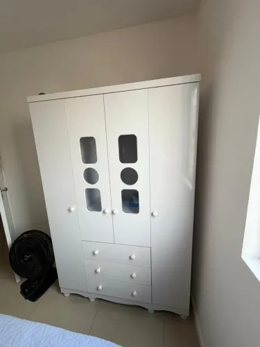 Guarda roupa infantil 