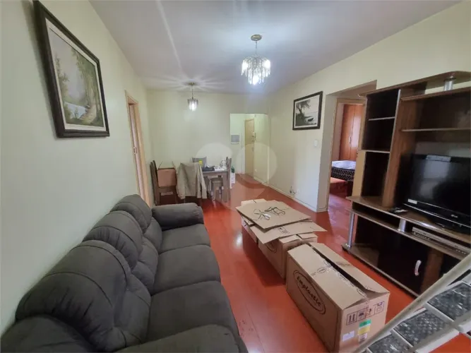 Exclusividade Modernista: Apartamento de 2 Quartos na Santa Cecília Com Vaga para 2 Carro