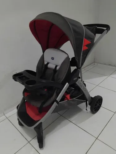 Carrinho de bebê para 2 crianças 