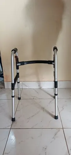 Vende-se andador Mercur.