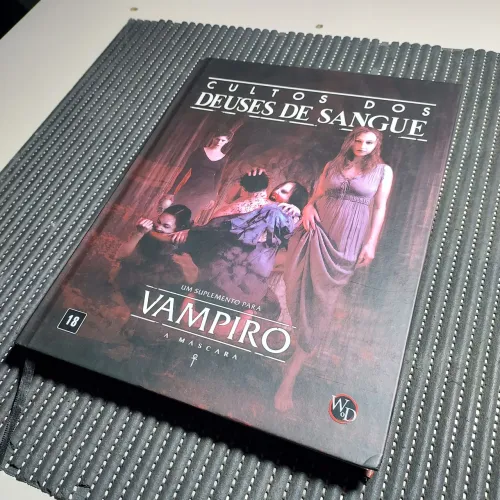 Livro RPG Vampiro: A Máscara V5 Cultos dos Deuses de Sangue em Português