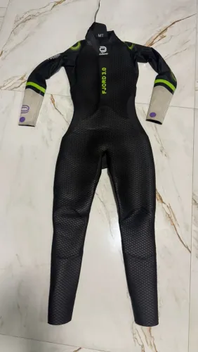 Roupa de neoprene Deboer