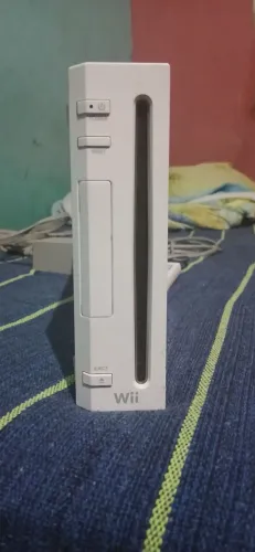 Nintendo Wii + Acessórios, com defeito