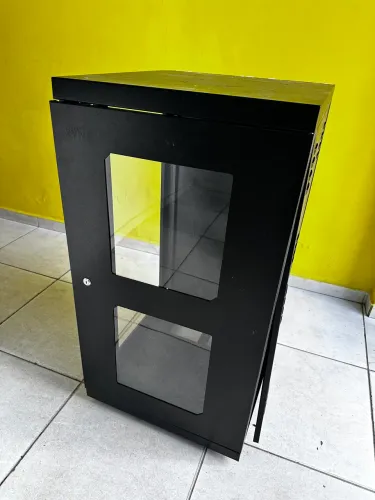 Rack de servidor de 24 portas + suite 16 portas e 24 portas